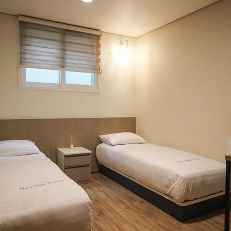 Dongdaemun Hwashin Hostel Seúl Exterior foto