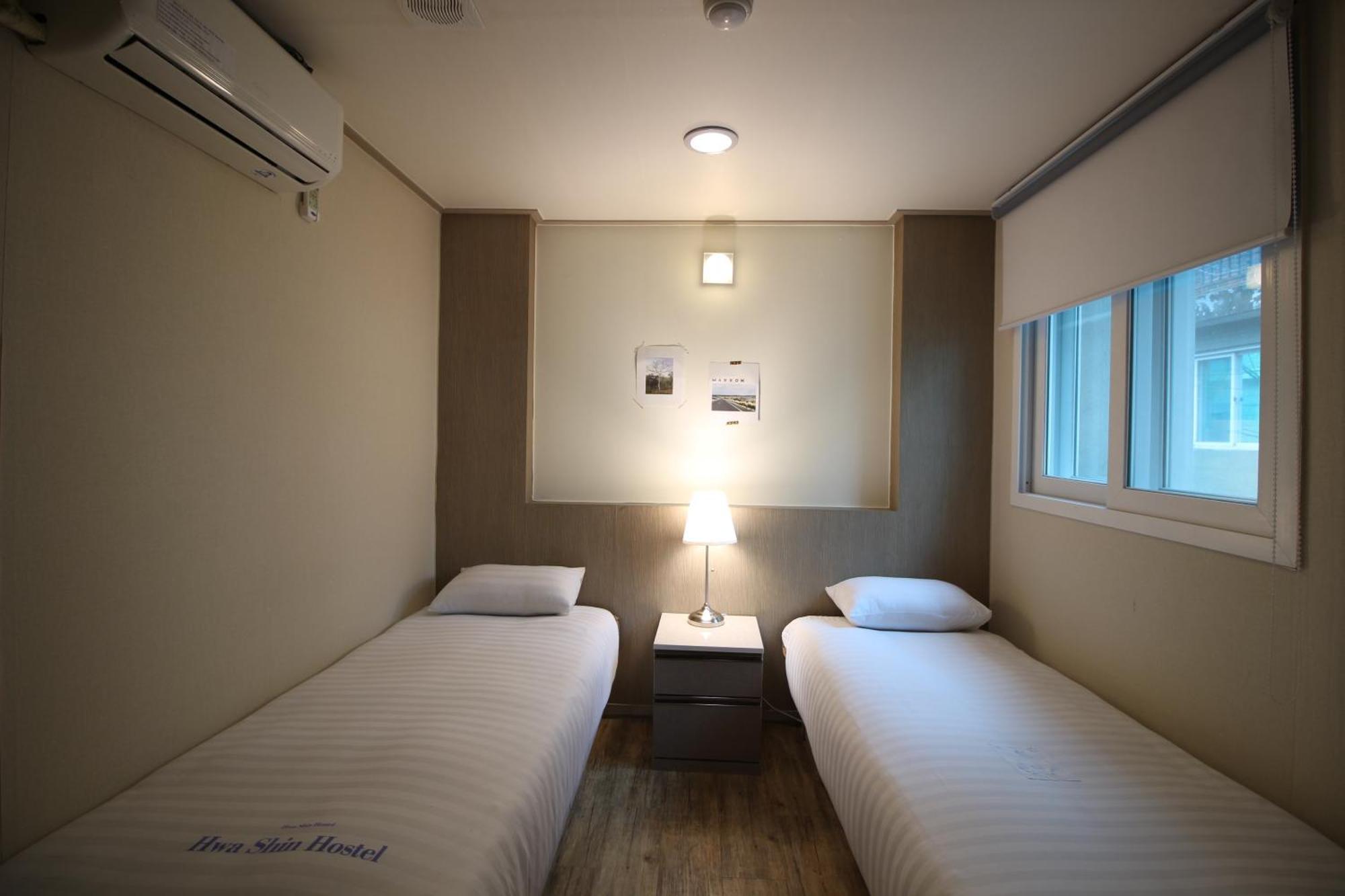 Dongdaemun Hwashin Hostel Seúl Exterior foto